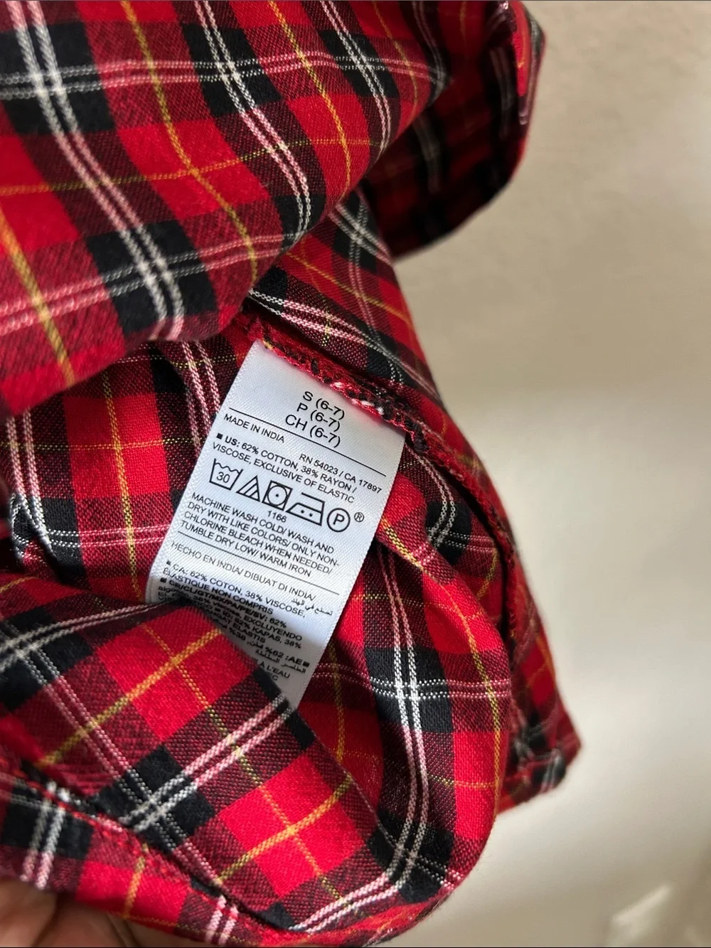 Old Navy Girls Red Plaid Smocked Dress Sz 6/7 Long Sleeve Summer Party Formal